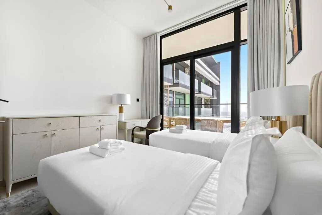 Modern 2 Bedroom Apartment In Family Community Dubai
