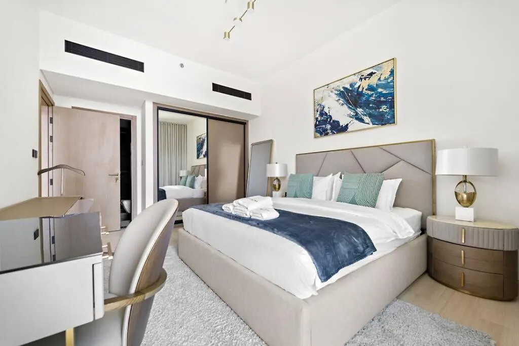 Modern 2 Bedroom Apartment In Family Community Dubai
