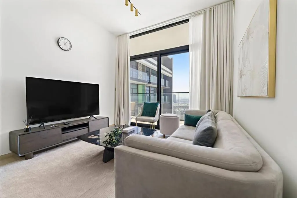 Modern 2 Bedroom Apartment In Family Community Dubai