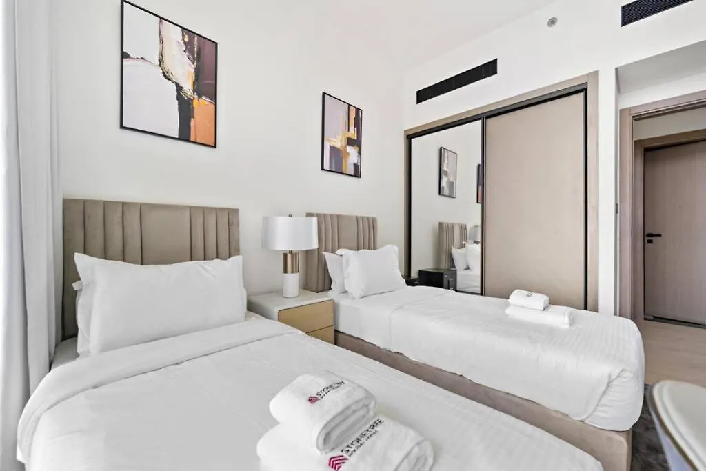 Modern 2 Bedroom Apartment In Family Community Dubai 0*,